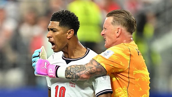إنجلترا تقسو على كرواتيا برباعية في كأس العالم