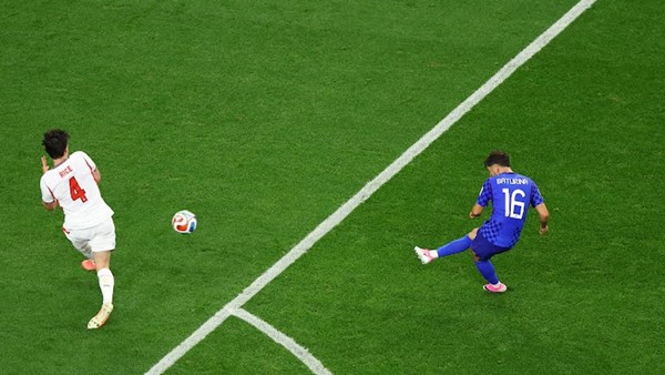 إنجلترا تقسو على كرواتيا برباعية في كأس العالم