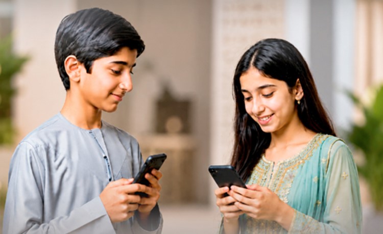 الإمارات تحظر منصات التواصل الاجتماعي للأطفال دون سن الـ15 عاما