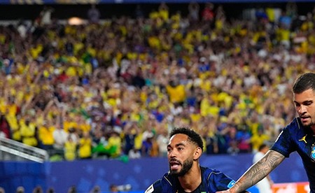"السيلساو" يتفوق على هايتي في كأس العالم