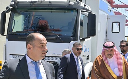 رئيس الوزراء اللبناني: لن نسمح بأن يعود لبنان منطلقاً لأي ضرر يلحق بأشقائنا العرب