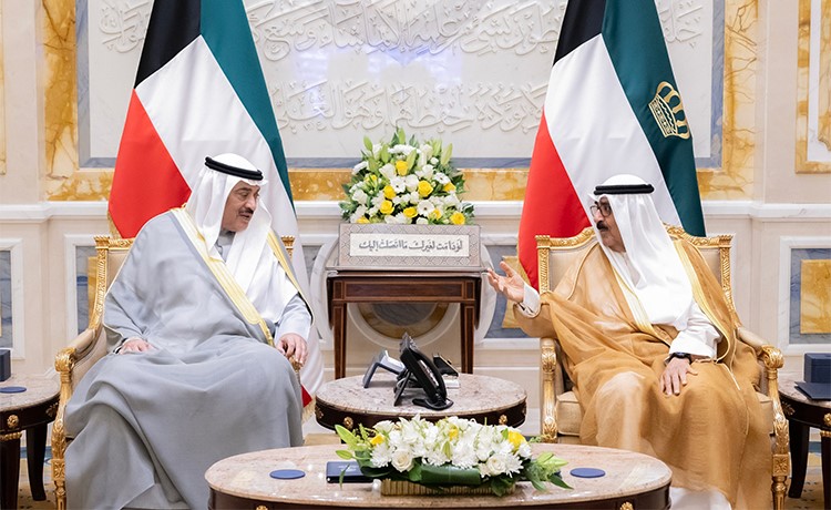 صاحب السمو يستقبل ولي العهد ورئيس الوزراء بالإنابة ووزيري الدفاع والخارجية