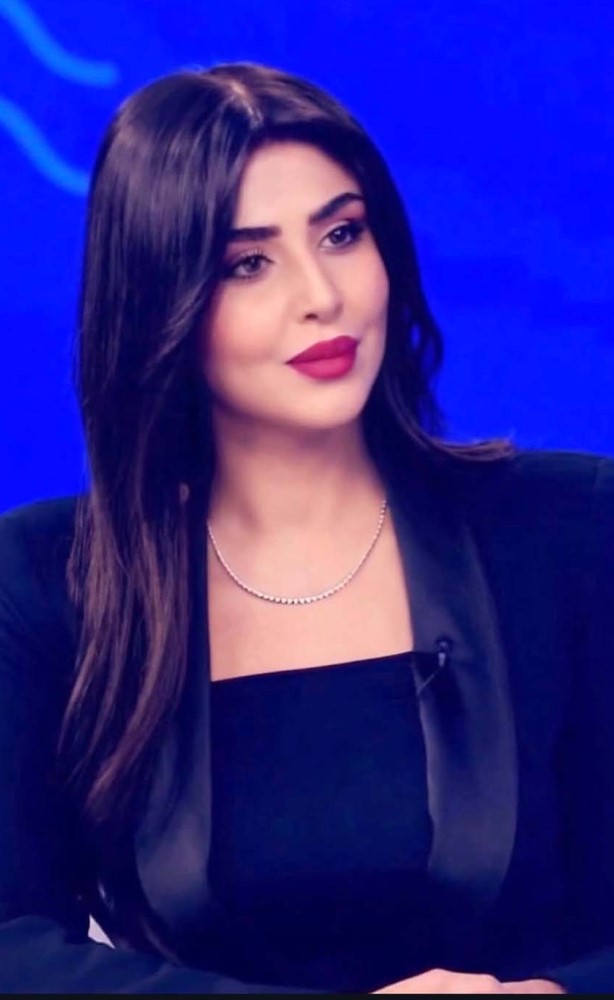 الفنانون يبعثون برسائل الوفاء لآبائهم في يومهم العالمي