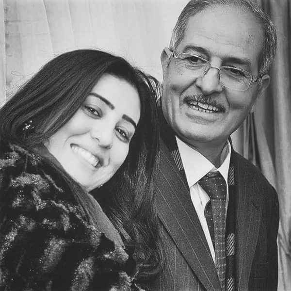 الفنانون يبعثون برسائل الوفاء لآبائهم في يومهم العالمي