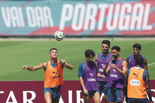 البرتغال و«الدون» لتصحيح المسار أمام أوزبكستان