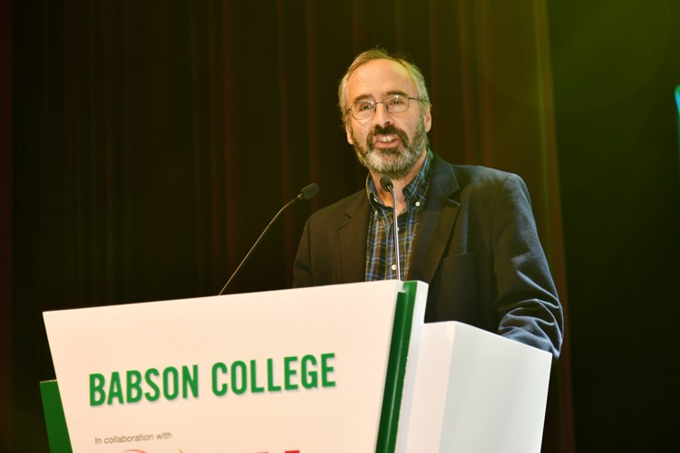 جامعة بابسون تضم AUM إلى نخبة الأعضاء المؤثرين عالمياً «Circle of Influence»