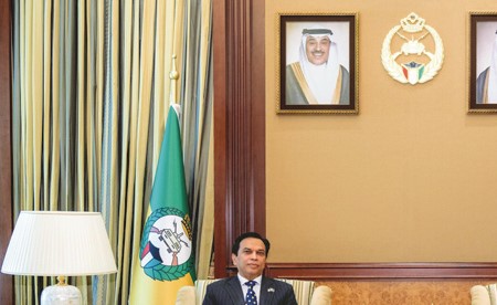 رئيس الحرس الوطني بحث مع سفير باكستان موضوعات مشتركة