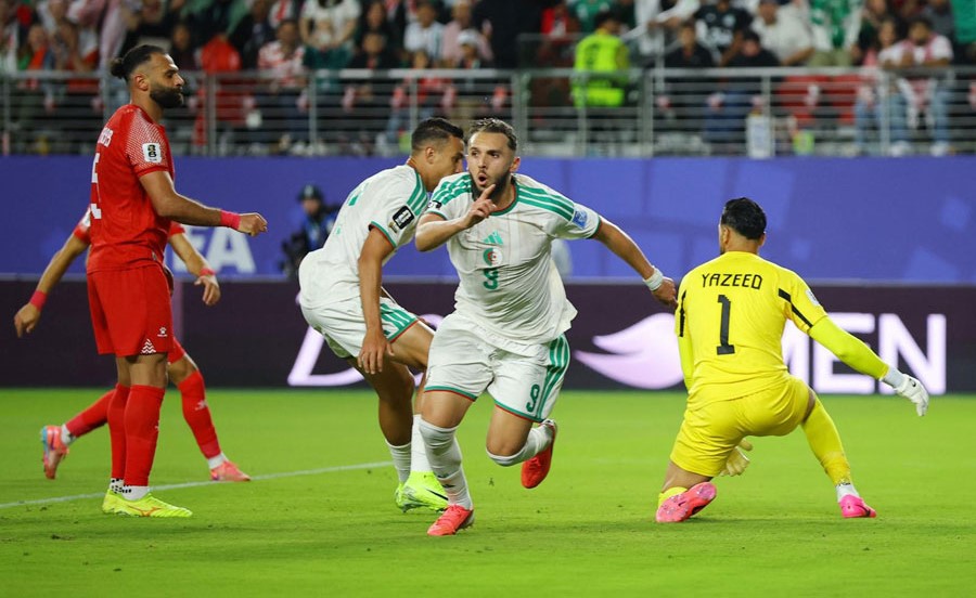 كأس العالم الجزائر تفوز وتقصي الأردن من البطولة