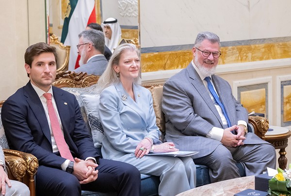 الأمير بحث مع وزير الخارجية الأميركي مستجدات الأوضاع في منطقة الشرق الأوسط وجميع المساعي والجهود لتعزيز الأمن والاستقرار