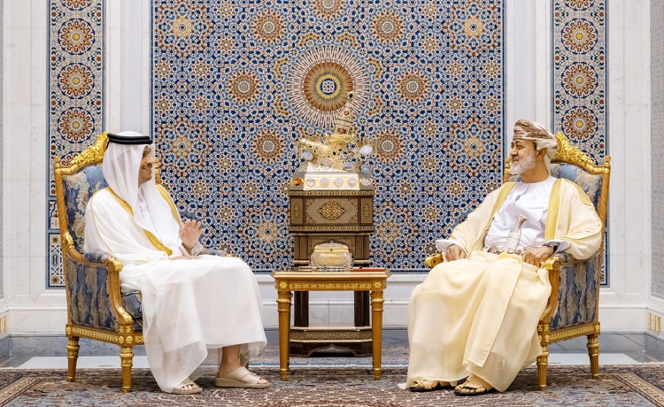 سلطان عمان يبحث مع رئيس الوزراء القطري مسار المفاوضات الأميركية ـ الإيرانية