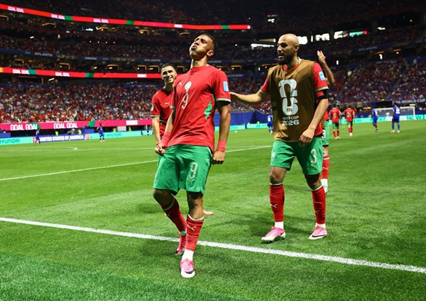 المغرب والبرازيل إلى الدور الثاني في مونديال 2026