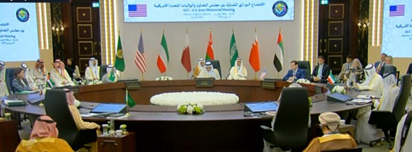 وزير خارجية البحرين: دول الخليج تشدد على احترام السيادة الوطنية وحماية الممرات البحرية