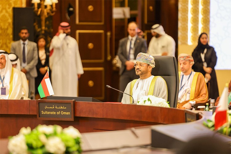 وزير خارجية عمان الترتيبات المتعلقة بمضيق هرمز لا تنطوي على فرض أي رسوم للعبور