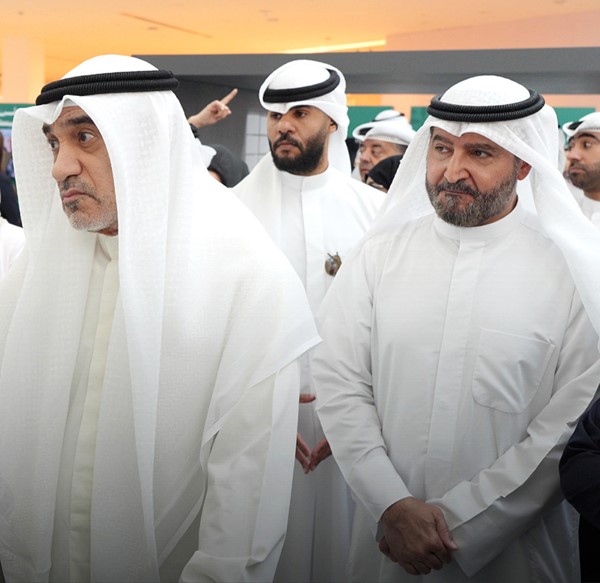 النائب الأول لرئيس مجلس الوزراء ووزير الداخلية الشيخ فهد اليوسف ورئيس مجلس إدارة بيت التمويل حمد المرزوق