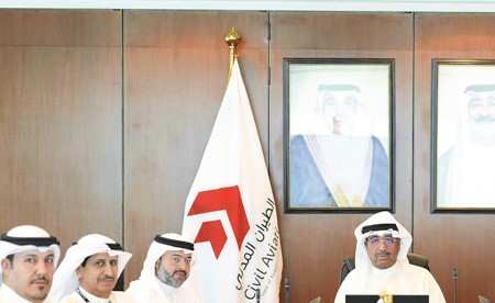 وزير الدفاع: تطوير منظومة الطيران المدني وتعزيز جاهزيتها بأعلى معايير الأمن والسلامة