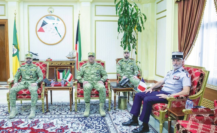 وكيل الحرس الوطني يبحث مع الملحق الأمني بالسفارة الفرنسية موضوعات مشتركة