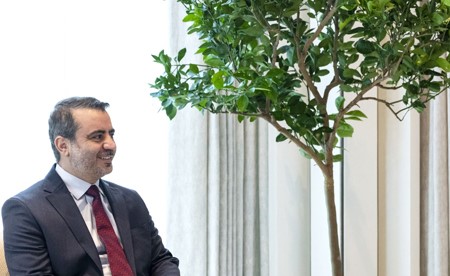 الرئيس الإماراتي يبحث مع وزير الخارجية السوري مستوى تطور مسارات التعاون بين البلدين