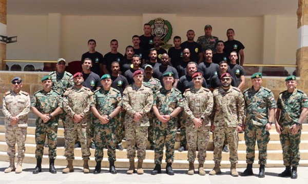 لقطة تذكارية خلال الزيارة