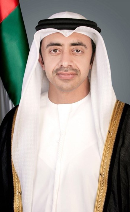 عبدالله بن زايد يؤكد لعراقجي أهمية الالتزام بالاتفاق حول مذكرة التفاهم بما يضمن الوقف الشامل للأعمال العدوانية