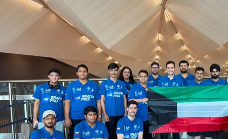 وفد طلابي يشارك بنهائيات بطولة العالم للمركبات الهيدروجينية (H2GP) في سويسرا