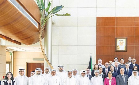 مساعد وزير الخارجية: التزامنا راسخ بتخفيف معاناة اللاجئين وتعزيز شراكتنا الإستراتيجية مع المفوضية السامية