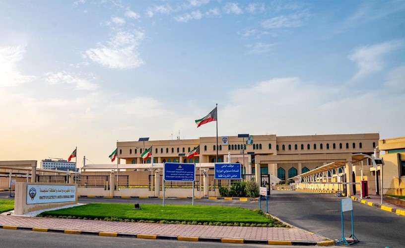 الكهرباء توقع مجمع توزيع مياه الشويخ بقيمة 74 7 مليون دينار