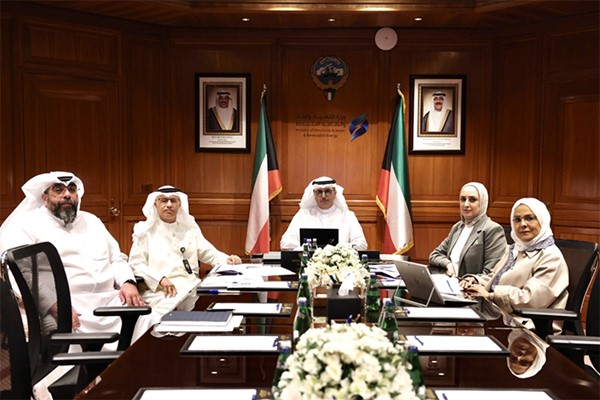 وزير «الكهرباء والماء» يشارك باجتماع خليجي استثنائي لبحث مشاريع الربط المائي