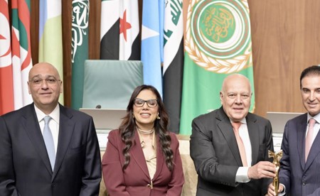 منتدى المرأة العربية يكرّم وزيرة التنمية والاستدامة تقديراً لإسهاماتها المجتمعية