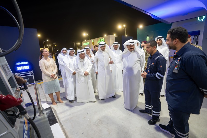 رئيس الوزراء: القطاع النفطي يواصل التطور والنمو بخطى ثابتة لتحقيق الأهداف الإستراتيجية رغم الظروف الإقليمية الراهنة