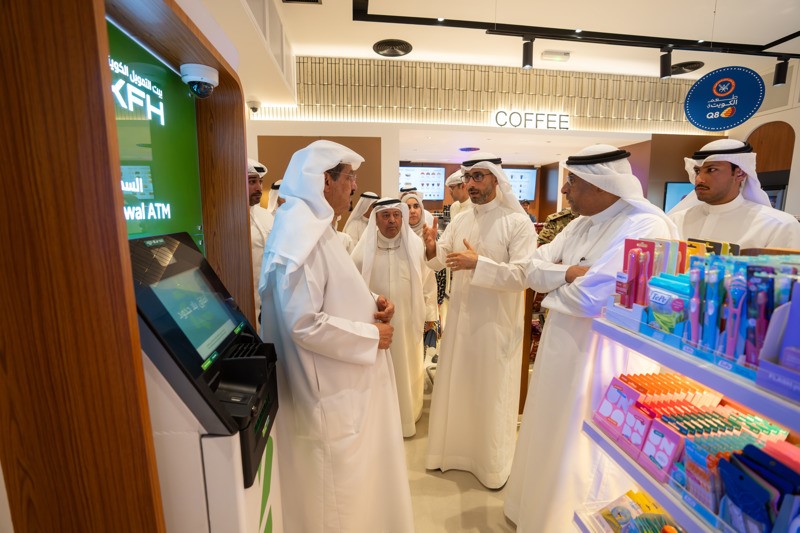 رئيس الوزراء: القطاع النفطي يواصل التطور والنمو بخطى ثابتة لتحقيق الأهداف الإستراتيجية رغم الظروف الإقليمية الراهنة