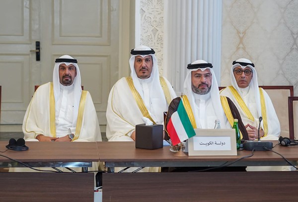 رئيس الطيران المدني الشيخ م.حمود المبارك مترئسا وفد الكويت خلال الاجتماع