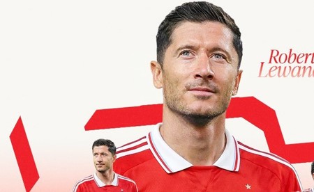 ليفاندوفسكي يتعاقد مع شيكاغو فاير الأميركي