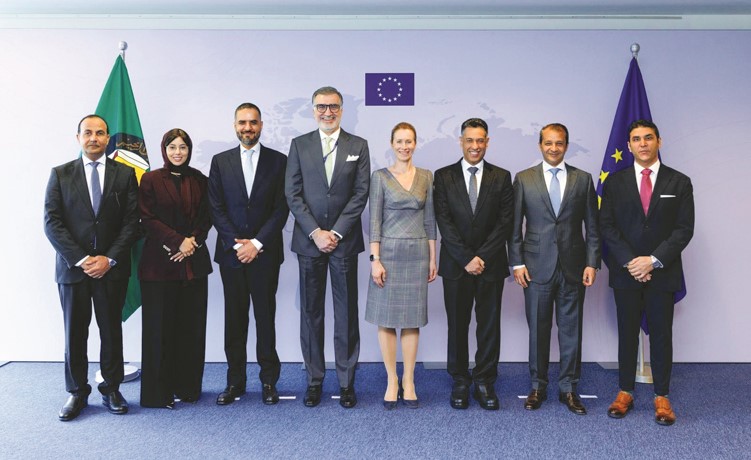 الخليج والاتحاد الأوروبي رفض أي رسوم أو إجراءات مستحدثة على حركة الملاحة في مضيق هرمز