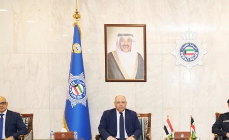 وكيل الداخلية بحث مع السفير المصري موضوعات مشتركة
