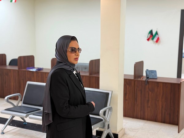 جولة مفاجئة لوزيرة الشئون تنتهي بإحالة عدد من موظفي الوحدة الاجتماعية بالرقة إلى التحقيق