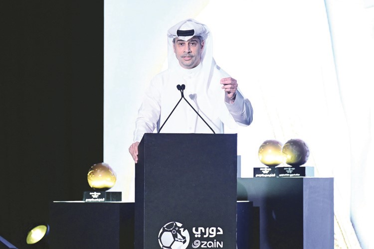 وزير الدولة لشؤون الشباب والرياضة د.طارق الجلاهمة متحدثا خلال الحفل