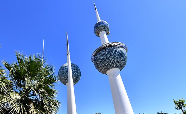 الأرصاد طقس شديد الحرارة ورطب مع فرصة للغبار والعظمى 47