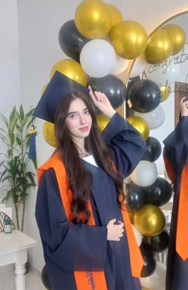 الطالبة شادن فراس بشناق