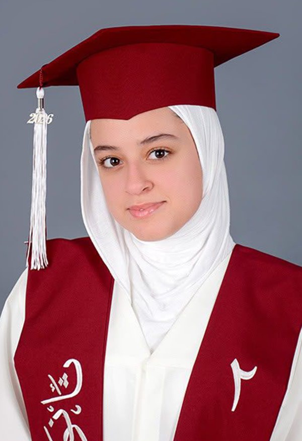 الطالبة فاطمة سلمان الشراح