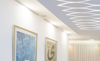 أعلى معايير الجودة والكفاءة في تنفيذ المشاريع التنموية الكبرى