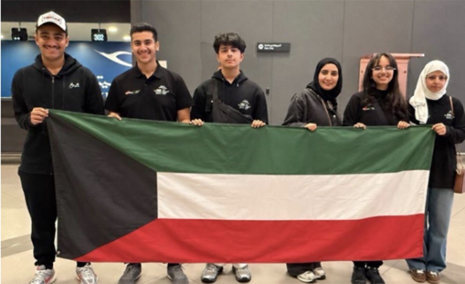 التربية مغادرة وفد الطلبة المشاركين بأولمبياد الفيزياء الدولي في كولومبيا