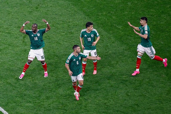 كأس العالم: بعشرة لاعبين.. إنجلترا تطيح بالمكسيك