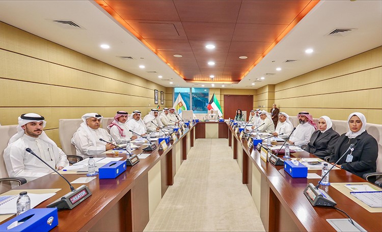 الوزيرة الفليج&nbsp;تؤكد أهمية العمل المشترك لتعزيز جهود الكويت في مواجهة تغير المناخ