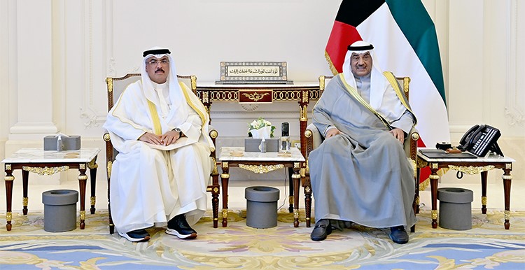 ولي العهد يستقبل وزير التربية وقيادات وزارة التربية