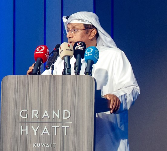 رئيس الاتحاد الآسيوي لكرة اليد بدر الذياب خلال كلمته بالحفل