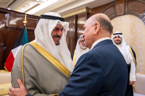 رئيس الوزراء ناقش ووزير الخارجية العراقي سبل حفظ الأمن وترسيخ السلام في المنطقة
