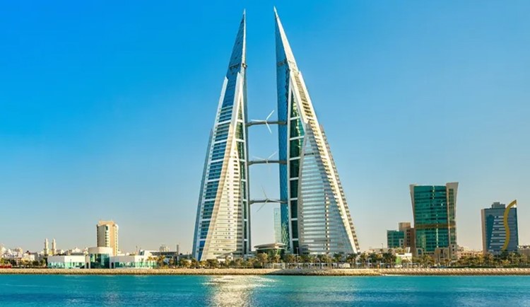 البحرين منظومات الدفاع الجوي تصدت واعترضت ودمرت عددا من الاعتداءات الجوية الإيرانية الغادرة