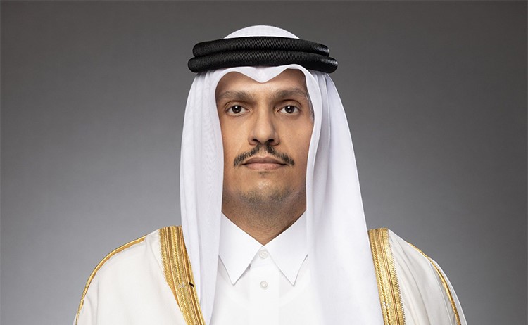 رئيس الوزراء القطري يبحث هاتفيا مع وزير الخارجية الإيراني آخر تطورات التصعيد العسكري في المنطقة