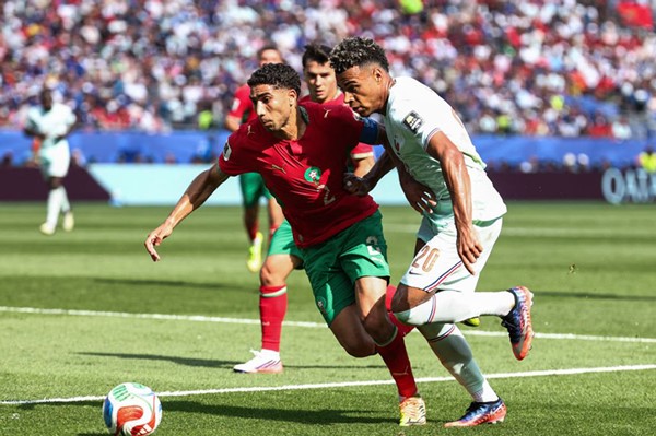 فرنسا تتجاوز المغرب وتبلغ نصف نهائي كأس العالم