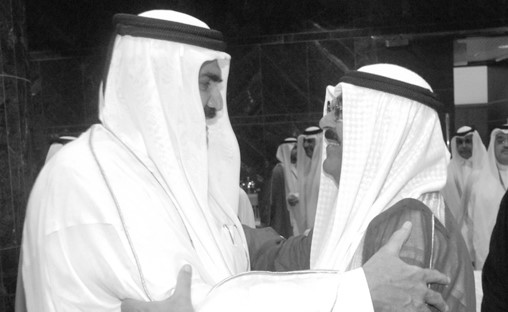 الشيخ حمد بن خليفة تاريخ حافل في ترسيخ العلاقات بين البلدين